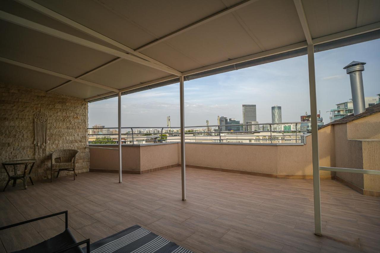 Penthouse With Huge Rooftop & Amazing City View Букурещ Екстериор снимка