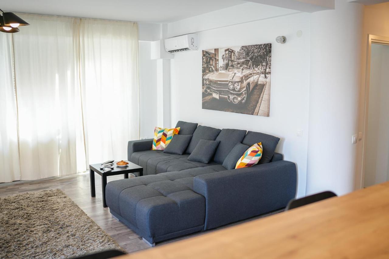 Penthouse With Huge Rooftop & Amazing City View Букурещ Екстериор снимка